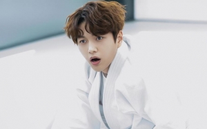 L Infinite Malah Digombalin Fans Usai Pose Ganteng Ala Malaikat di Lokasi Syuting Drama