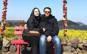 Absen di Ultah Ibunda, Foto Romantis Ahok Hadiahi Bunga dan Kue Buat Puput Diledek Om-Om Doyan ABG