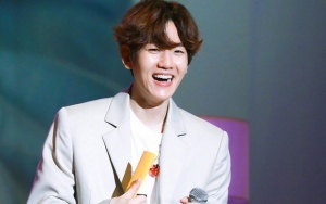 Baekhyun EXO Salah Tingkah Saat Bertemu dengan Idolanya, Fans Ikut Gemas