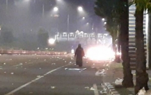Sempat Dikira Bawa Bom Bunuh Diri, Identitas Wanita Bercadar Serba Hitam di Aksi 22 Mei Terungkap