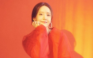 Yoona Santai Nikmati Musim Panas Di Teaser MV Debut Solo 'Summer Night'