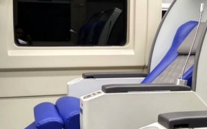 Luxury 2 Merupakan Kereta Sleeper Generasi Kedua Indonesia