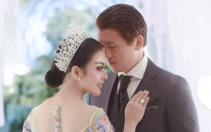  Reino Barack Ganas Rangkul Syahrini Diledek Nafsuan Ke Istri, Ekspresi 'Asem' Mertua Curi Perhatian