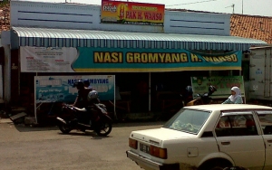 Soto Gromyang Haji Warso Yang Unik