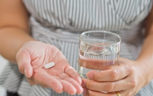 Minum Obat Anti Mabuk Setengah Jam Sebelum Bepergian