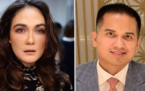 Gaya Luna Maya Cuma Pakai Kaus Dipuji Terbaik, Arah Jari Telunjuk Faisal Nasimuddin Diperbincangkan