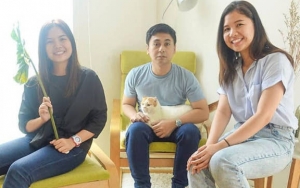 Raditya Dika Bagikan Potret Bareng Adik Kembar Saat Masih Bayi, 'Wajah Tua' Jadi Bahan Olokan