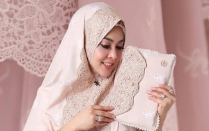 Sosok Pemborong Mukena Syahrini Rp3,5 Juta Terungkap, Istri Reino Beri Julukan Ini ke Pelanggan