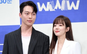 Adegan Ranjang Jang Ki Yong dan Lim Soo Jung di 'Search: WWW' Bikin Deg-Degan