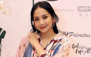 Nagita Kumpul Bareng Ayah Tiri, Terkuak Jumlah Uang THR yang Dibagikan Untuk Saudara