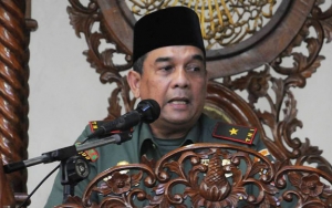 Wagub Riau Ciduk ASN Nongkrong di Warung Kopi Usai Apel