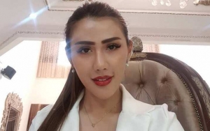 Rey Utami Pamer Foto Wajah Tanpa Make-Up, Alis Sulaman Diejek Berantakan