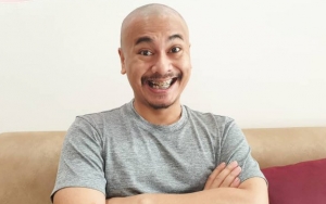 Raditya Dika 'Dipaksa' Balik Main Twitter Gara-Gara Cuitan Lawas Soal Cinta