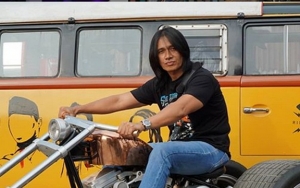 Kurus dan Botak Jatuh Sakit, Kondisi Agung Hercules Saat Dijenguk Bikin Khawatir