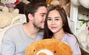 Blasteran Bule, Bayi Aura Kasih Cantik Berhidung Mancung Efek Nyemil Beras Mentah Saat Hamil?