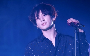  Penampilan Jungkook BTS Nyanyikan 'Pied Piper' Di Muster 5 Ini Bikin Fans Ingin Jadi Mikrofonnya