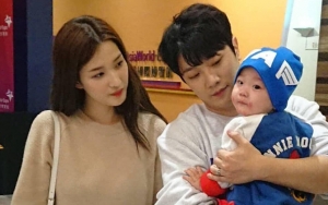 Kepala Plontos Bayi Yulhee Jadi Sorotan, Minhwan Jelaskan Alasan Penting Botaki Rambut Sang Anak