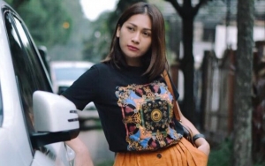  Tata Janeeta Pamer Gembok Cinta Usai Gugat Cerai Suami, Mantap Sandang Status Janda?