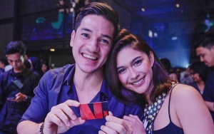 Andrew White Puji Istri Seksi Usai Foto Topless Disebar Millen, Nana Mirdad Terharu Suami Romantis