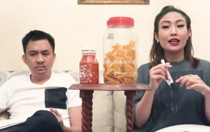 Ayu Dewi Nge-Vlog Bareng Suami Malah Berantem, Regi Kesal Diajak Syuting YouTube?