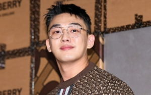 Yoo Ah In Dicibir Habis-Habisan Usai Pamer Telanjang Dada di Foto Baru