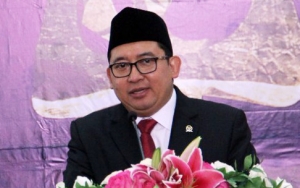 Jokowi Terpilih Kembali, Fadli Zon Sebut Indonesia Dipimpin Salesman