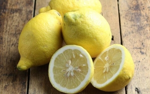 Lemon, Pelembab Alami yang Mampu Cerahkan Kulit Ketiak