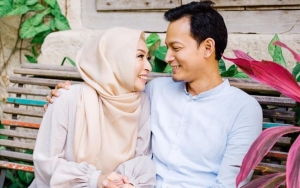 Jarang Posting di Instagram, Fedi Nuril Sekali Muncul Langsung Unggah Foto Mesra Bareng Istri