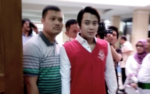 Kriss Hatta Akhirnya Divonis Tak Bersalah Atas Kasus Pemalsuan Dokumen Nikah Hilda Vitria