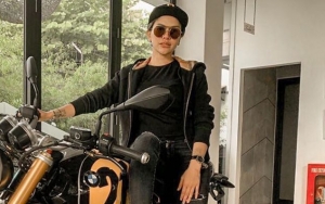 Pamer Ketiak Mulus, Reaksi Nikita Mirzani Mendadak Dijambak Wanita Ini Jadi Sorotan