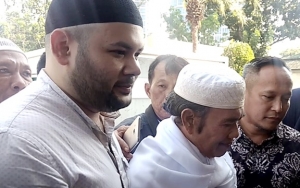  Ridho Rhoma 'Kecut' Digiring Ke Mobil Tahanan, Rhoma Irama Sempat Pesan Agar Khatam Alquran