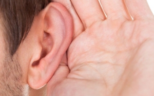 Sering Mendengarkan Musik dengan Gadget? Hati-Hati, Pendengaranmu Bisa Terganggu Loh