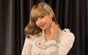 Lisa BLACKPINK Pamer Foto Seksi, Fans Kagumi Ketiak 'Seputih Tembok'