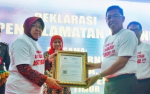 Walkot Surabaya Risma Panas Dingin Hingga Nangis Saat Peroleh Balik Aset YKP Senilai Rp 10 Triliun