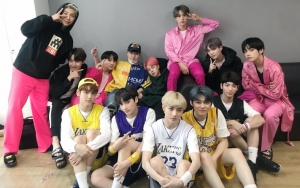 TXT Berikan Kejutan untuk BTS di Backstage Konser dengan Lakukan Ini