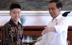 Rich Brian Bocorkan Lagu 'Kids' Saat Diundang ke Istana Bogor, Begini Reaksi Presiden Jokowi