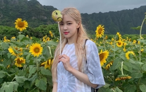 7 Potret Cantik Rose BLACKPINK di Hawaii, Visual dan Bodi Sempurna Bikin Melongo