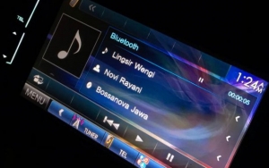 Viral Kisah Horor Lagu di Mobil Ganti Sendiri Jadi 'Lingsir Wengi', Ending Plot Twist Bikin Ngakak