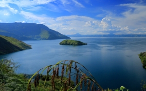 Keindahan Danau Toba Sukses Menarik Perhatian Turis Asing Saat Berkunjung ke Indonesia