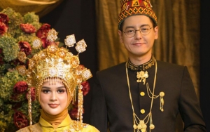 8 Potret Lamaran Cut Meyriska dan Roger Danuarta, Digelar Hikmat Penuh Haru 