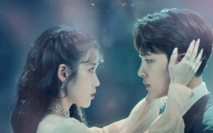  Dialog IU Saat Bersama Yeo Jin Goo di Pantai 'Hotel Del Luna' Dipuji Sangat Indah