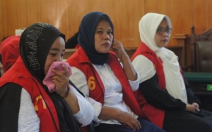 Emak-Emak Relawan Prabowo Penyebar Hoaks 'Jokowi Larang Azan' Divonis 6 Bulan Penjara