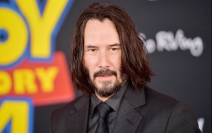 Perut Buncit Keanu Reeves di Lokasi Syuting 'Bill & Ted Face The Music' Bikin Kaget