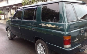 YLKI Nilai Kebijakan Anies Batasi Usia Mobil 10 Tahun Tak Relevan Jawab Masalah Polusi Ibu Kota