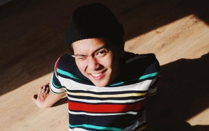 Iqbaal Ramadhan Mojok Jadi 'Nyamuk' Carissa Perusset dan Pacar, Netter: Sama Adek Aja Bang!