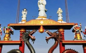 Kelenteng Sanggar Agung, Salah Satu Wisata Religi Favorit di Surabaya