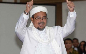 Viral Berita Habib Rizieq Pimpin Pemakaman Mbah Moen, Kemenag Beri Klarifikasi
