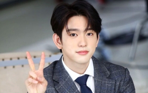 Netter Tertawakan Hasil Editan JYP Ent yang Bikin 'Rusak' Wajah Jinyoung GOT7