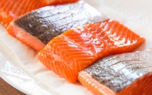 Ikan Salmon, Makanan Sehat yang Berkhasiat Untuk Mengatur Mood Jadi Lebih Baik