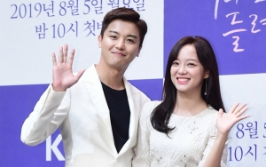 Yeon Woo Jin dan Kim Sejeong Kerja Keras Saat Jeda Syuting 'I Wanna Hear Your Song'
